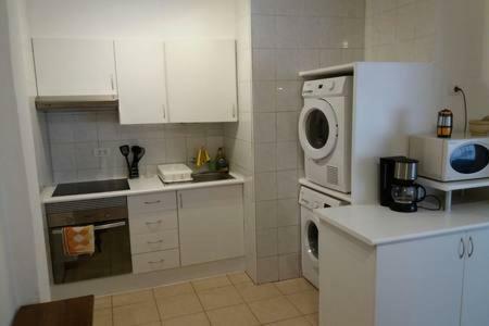 לוס ריאלחוס Teleworking Panoramablick Neuwertig Grosse Wohnung מראה חיצוני תמונה